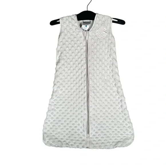 HALO SLEEPSACK Sleeveless Baby Wearable Blanket with Plush Soothing Dots - Picture 1 of 9